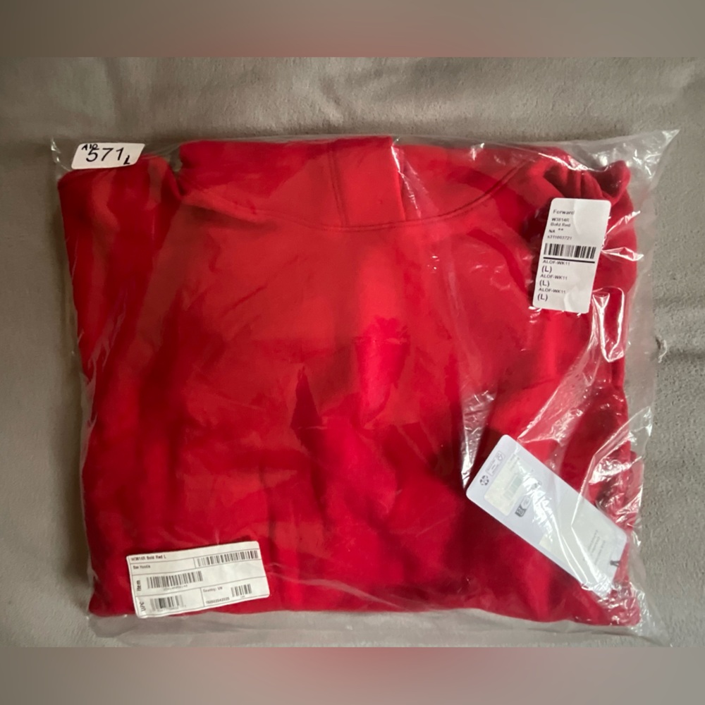 NWT Alo Yoga Bae Hoodie‎ In Bold Red LIMITED EDITION RARE Size Large - Picture 5 of 7